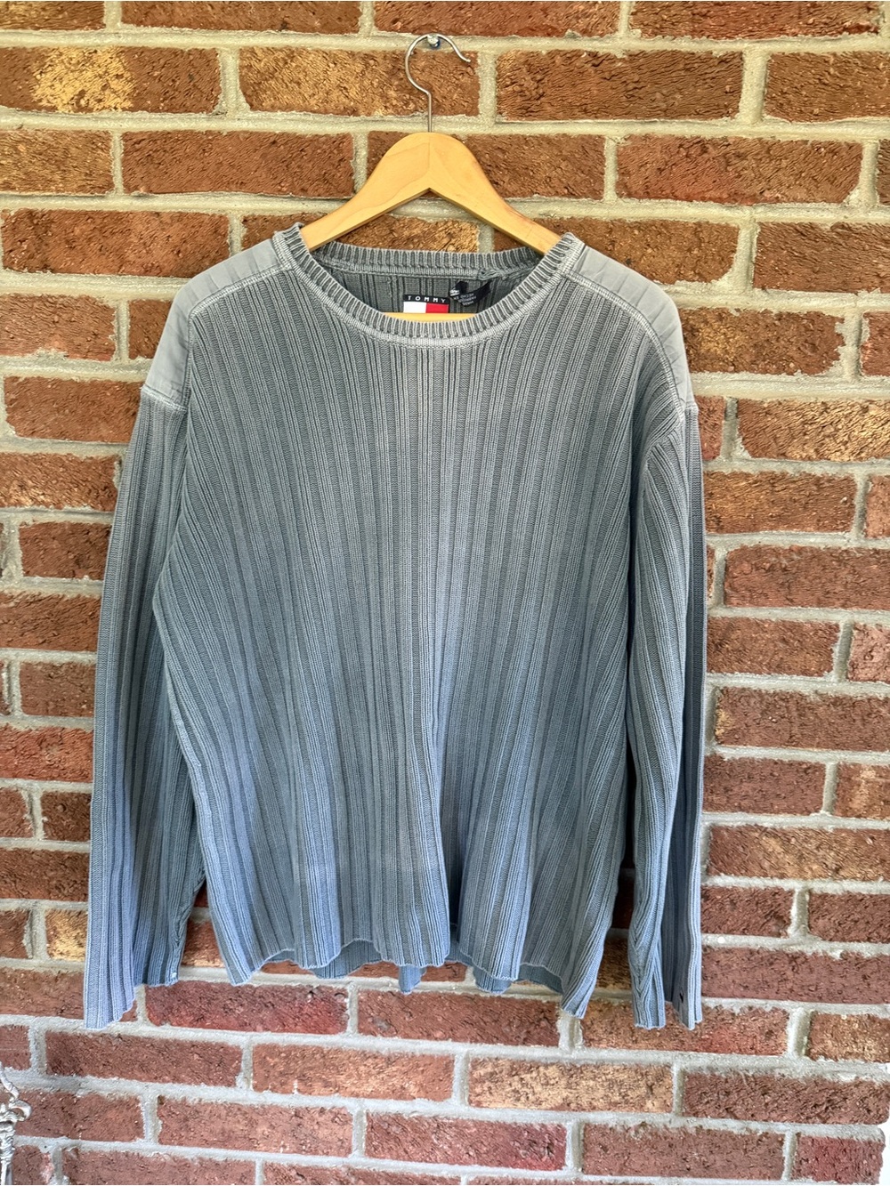 tommy hilfiger vintage sweater. ladies xxl. gray. elbow patches.